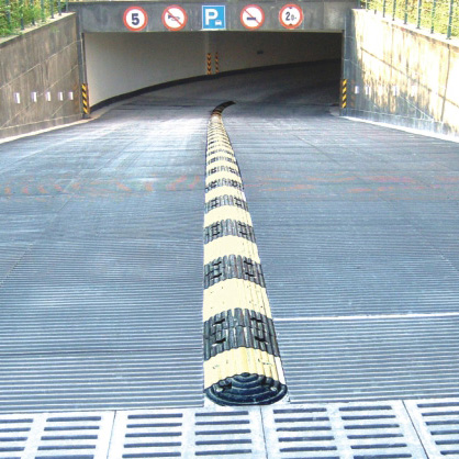 橡胶坡度减噪板